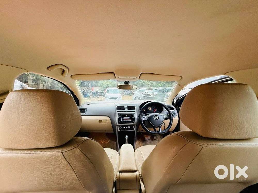 Volkswagen Vento 1.2 Highline Plus At 16 Alloy, 2016, Petrol