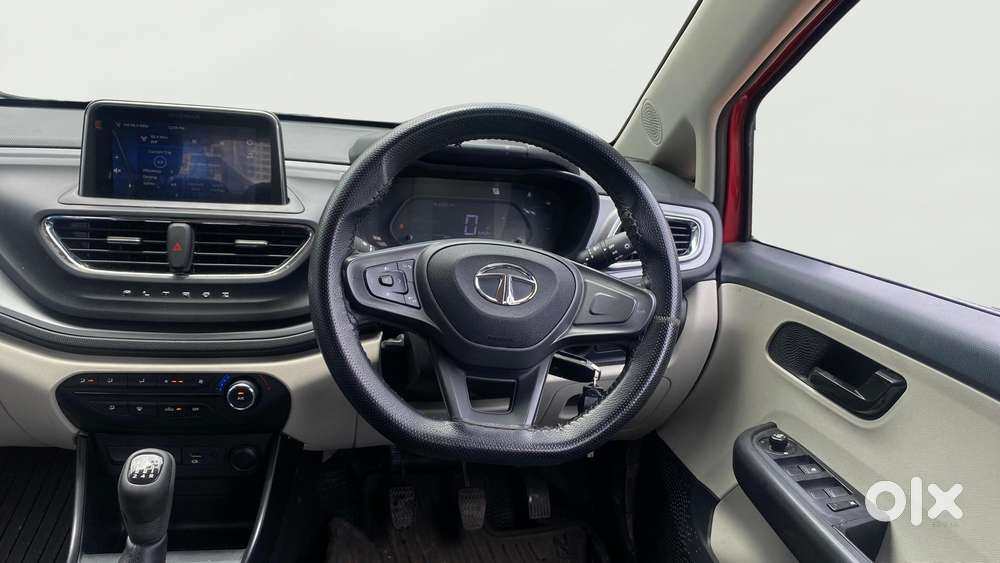 Tata Altroz Xm Plus Icng, 2023, Cng & Hybrids