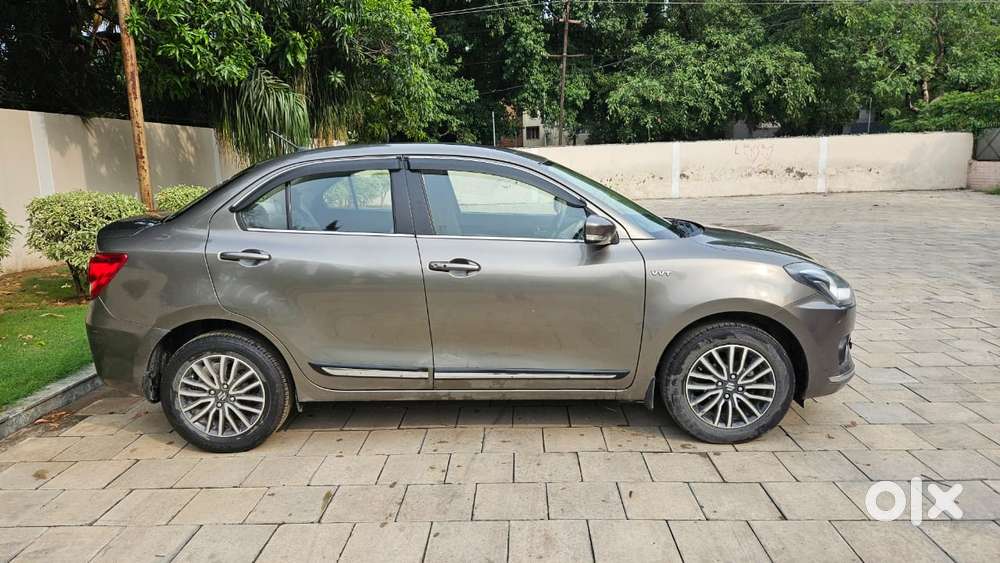 Maruti Suzuki Swift Dzire Zxi+ Amt, 2017, Petrol