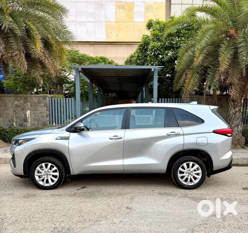 Toyota Innova Hycross 2.0 Gx 7 Str, 2025, Petrol