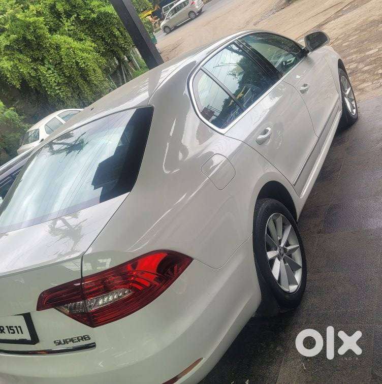 Skoda Superb Sportline 2.0 Tdi At, 2015, Diesel