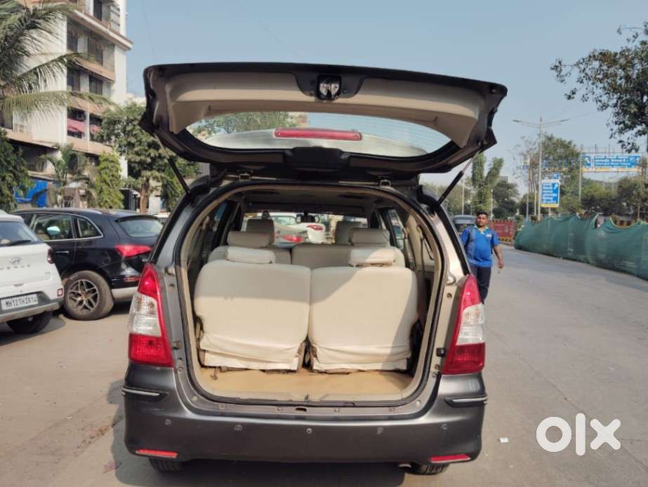 Toyota Innova 2.5 G (diesel) 8 Seater, 2011, Diesel