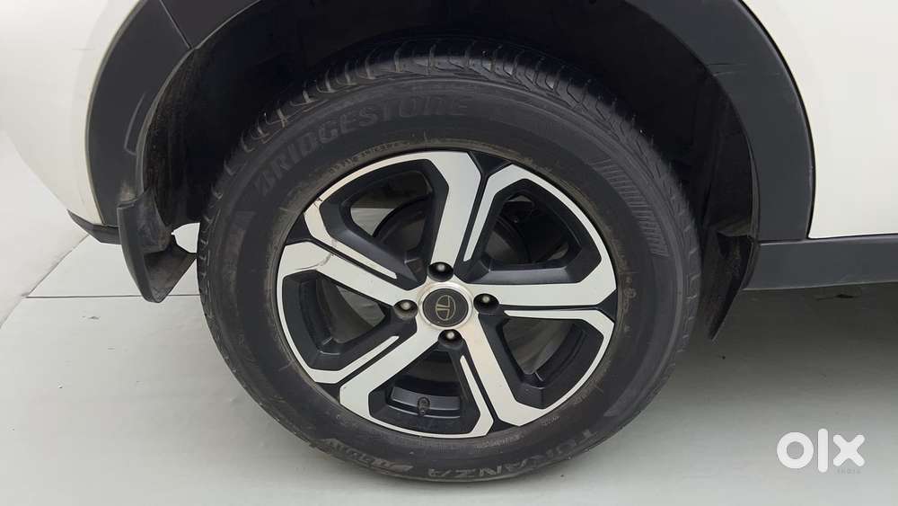 Tata Nexon 1.2 Revotron Xza Plus Hs, 2022, Petrol