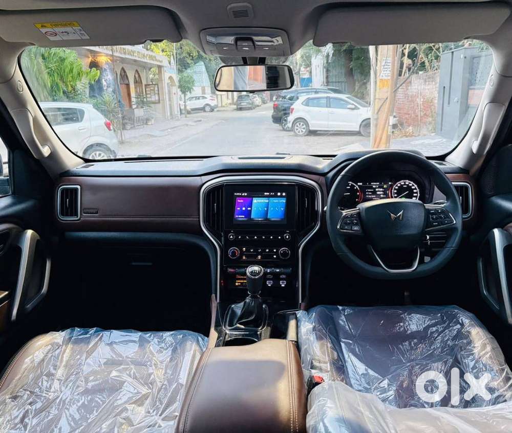 Mahindra Scorpio-n 2.0 Z8 Petrol Mt 7 Str, 2025, Petrol