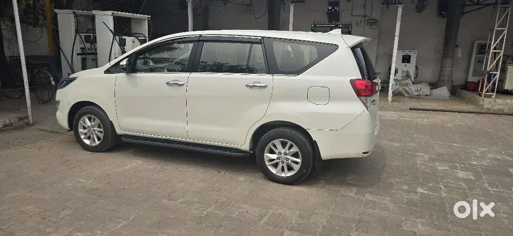 Toyota Innova Crysta