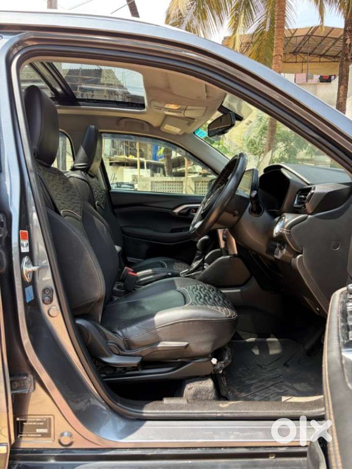 Maruti Suzuki Grand Vitara 1.5 Zeta Plus Intelligent Hybrid Ecvt, 20..