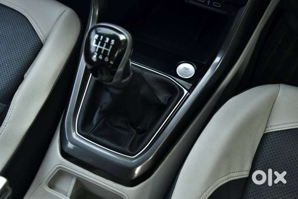 Volkswagen Taigun 1.0 Tsi Topline, 2022, Petrol