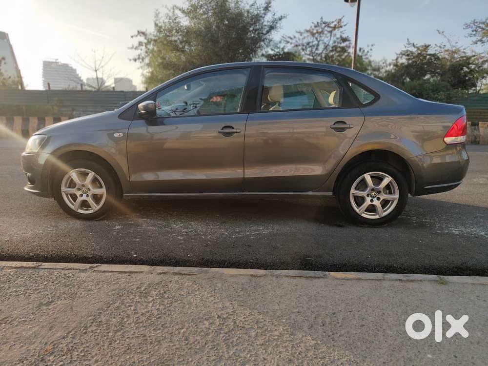 Volkswagen Vento 1.2 Tsi Highline Plus At, 2013, Petrol