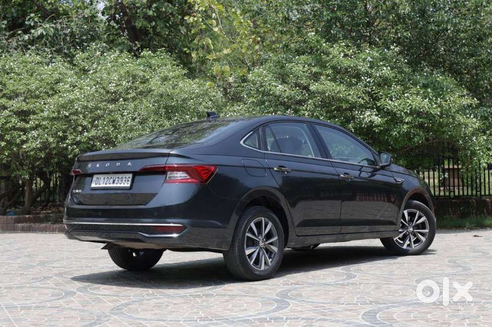 Skoda Slavia 1.0 Tsi Style At, 2023, Petrol