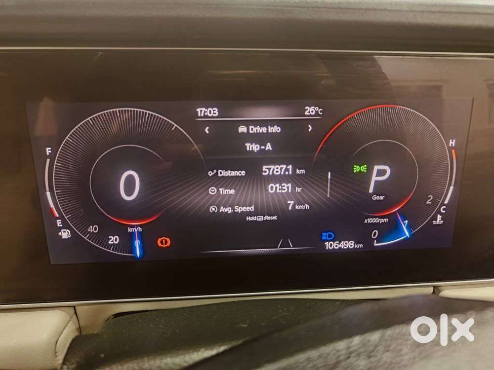 Mahindra Xuv700 2.2 Ax 7 Diesel At Luxury Pack Str Awd, 2022, Diesel