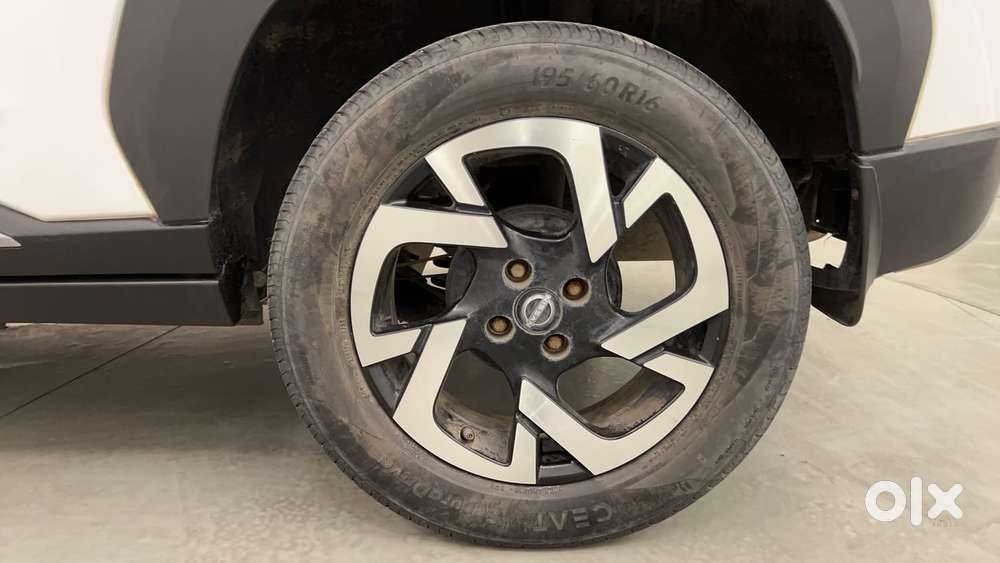 Nissan Magnite 1.0 Xv, 2023, Petrol