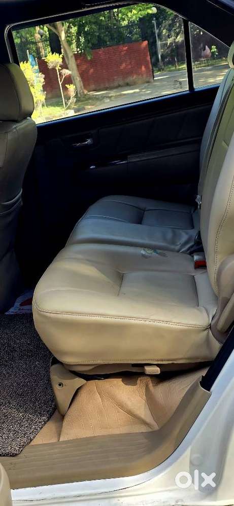 Toyota Fortuner 2011-2016 4x2 At, 2015, Diesel