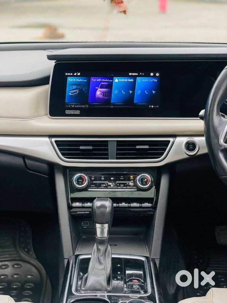Mahindra Xuv700 2.2 Ax 7 Diesel At Luxury Pack Str, 2023, Diesel