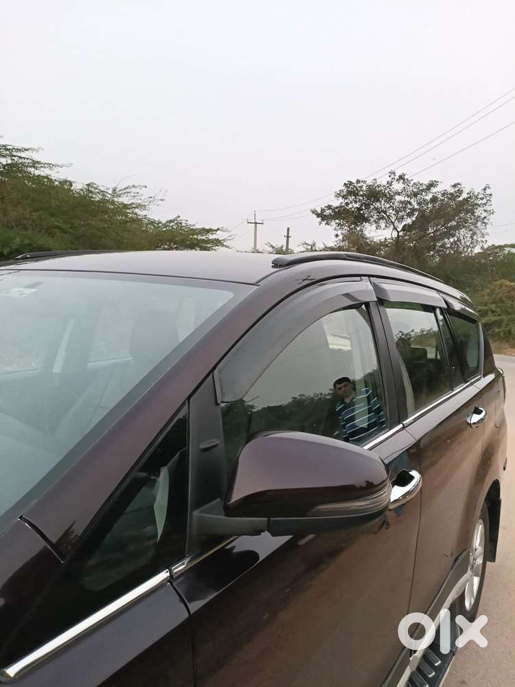 Toyota Innova Crysta 2.4 G Mt 8s, 2017, Diesel