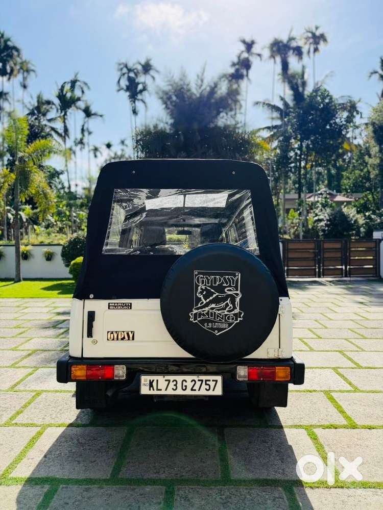 Maruti Suzuki Gypsy King St 4x4, 2015, Petrol