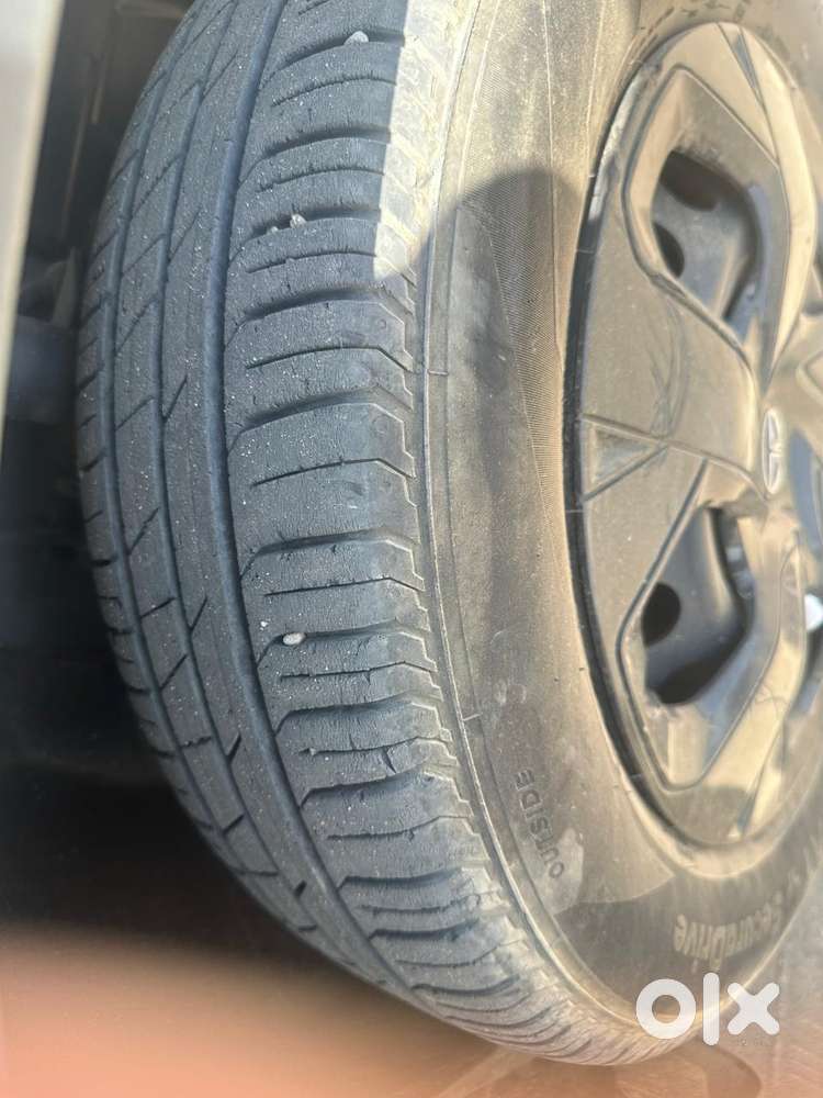 Tata Punch 1.2 Revotron Adventure Camo Rhythm Amt, 2023, Petrol