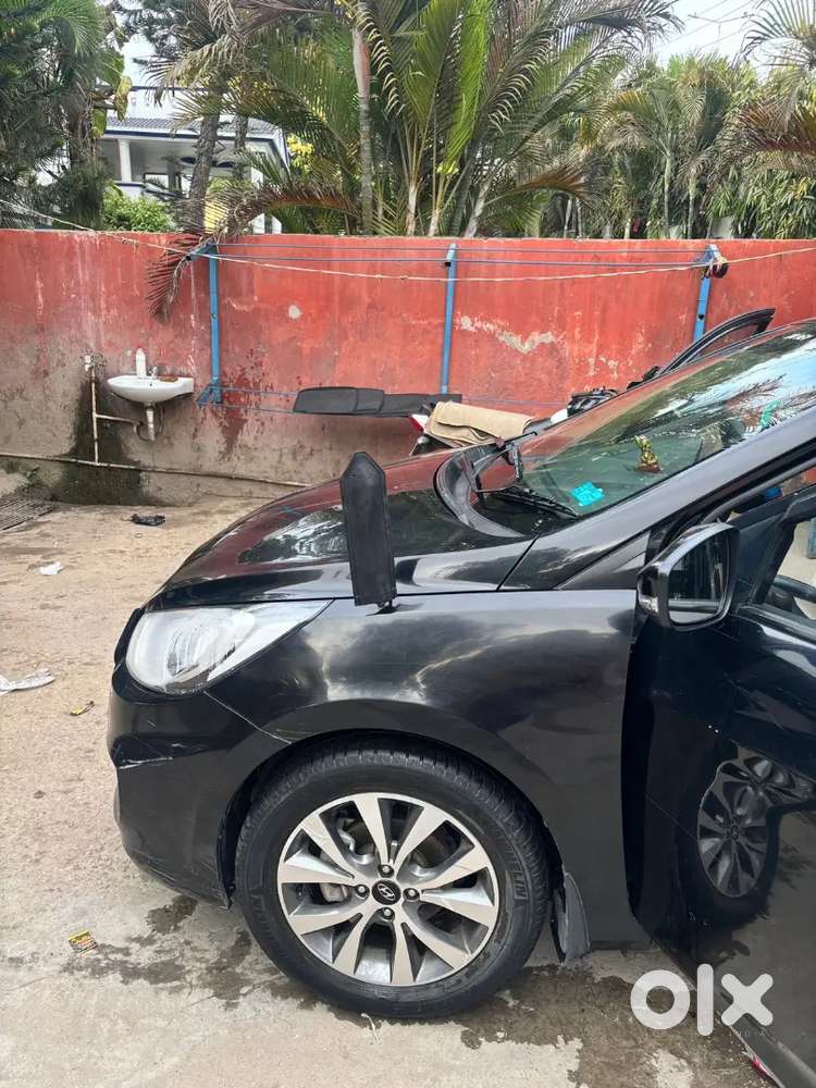 Hyundai Verna Fluidic 2014 Manual