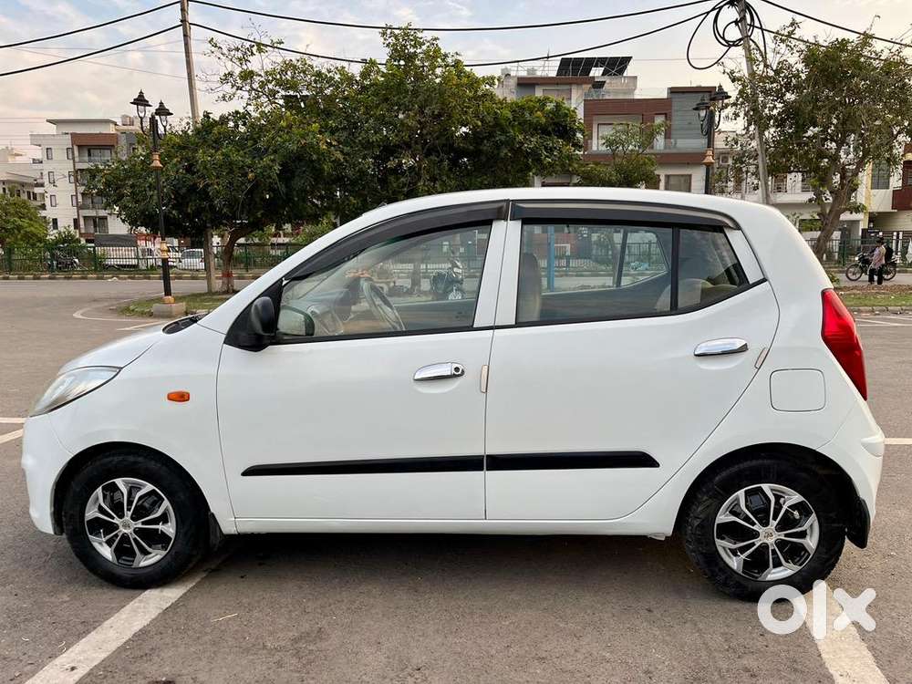 Showroom Condition I10 2013 Model Petrol