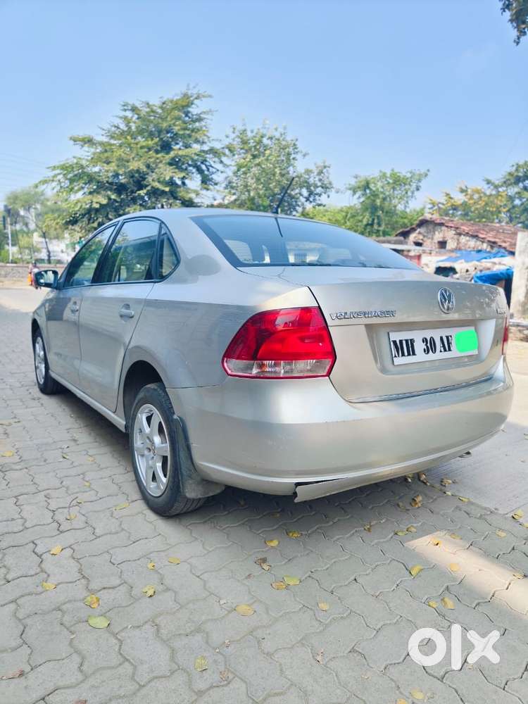 Volkswagen Vento 2010-2013 Petrol Highline, 2013, Petrol