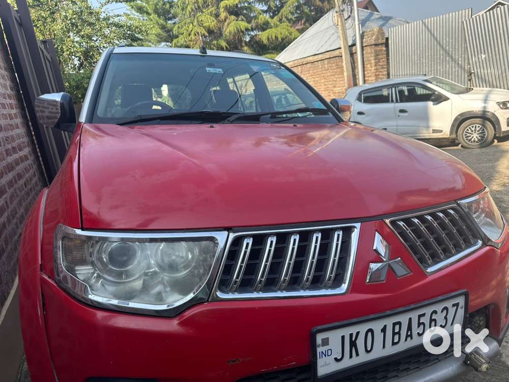 Mitsubishi Pajero Sport December 2013