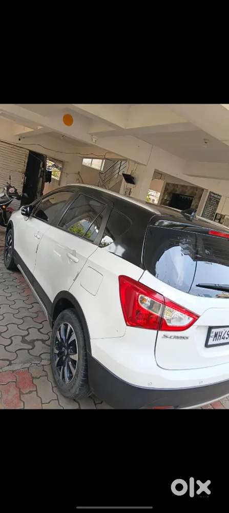 Maruti Suzuki S-cross 2022 Petrol Well Maintained