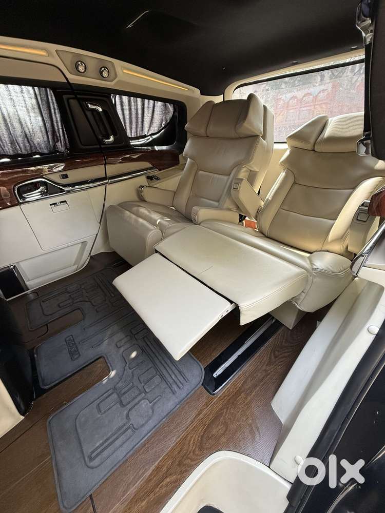 Toyota Innova Crysta