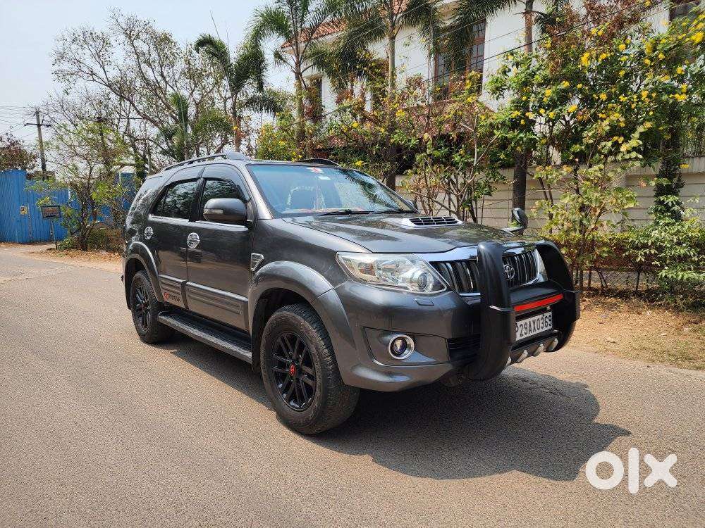 Toyota Fortuner 3.0 4x2 Mt, 2012, Diesel