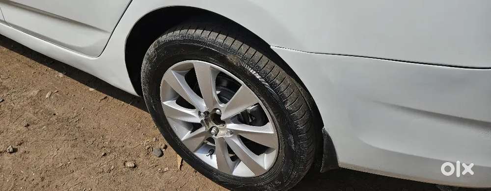 Verna Fluidic Diesel 2011 Automatic 3owner Child A C
 Parsing Running.