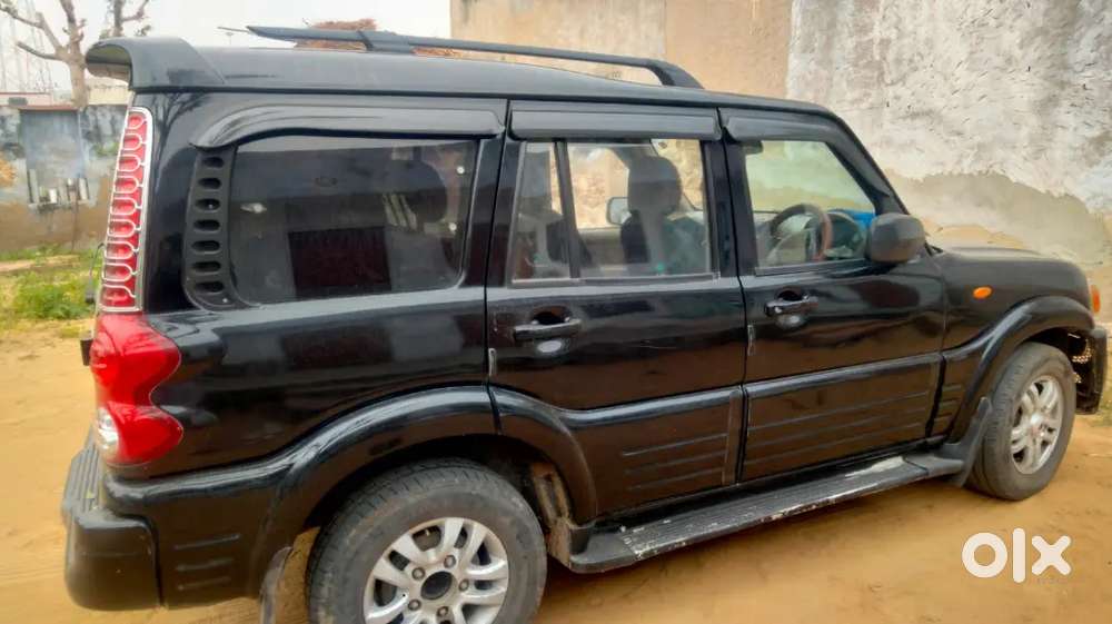 Mahindra Scorpio 2013
