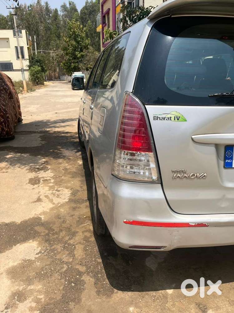 Toyota Innova 2011 Diesel Well Maintained