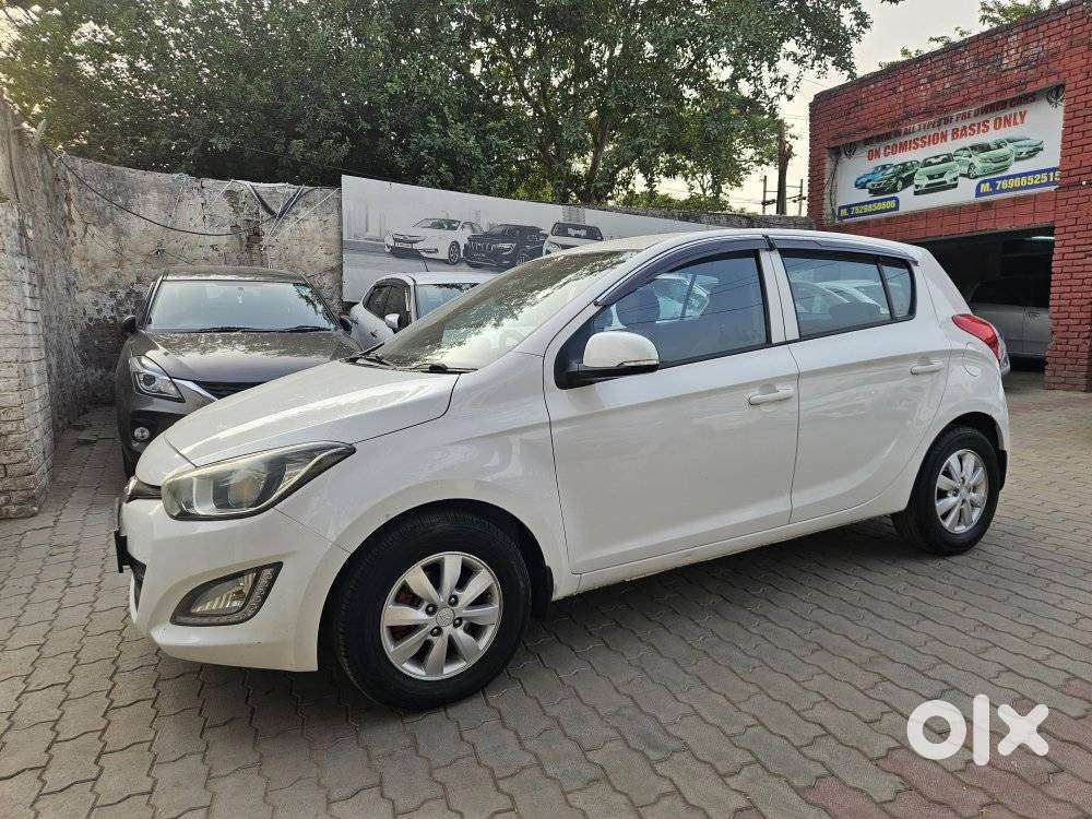 Hyundai I20 Sportz 1.4 Crdi, 2014, Diesel