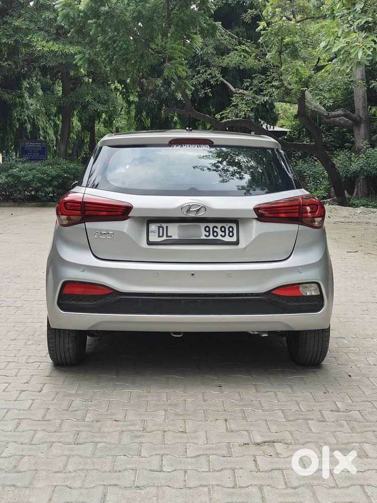 Hyundai Elite I20 1.2magna Executive At, 2018, Petrol