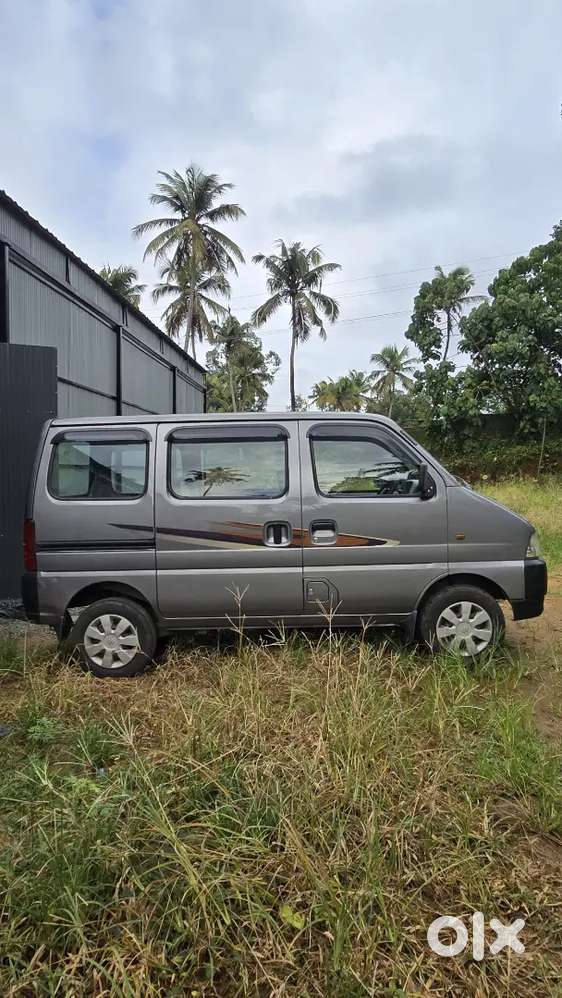 Maruti Suzuki Eeco Petrol Well Maintained
