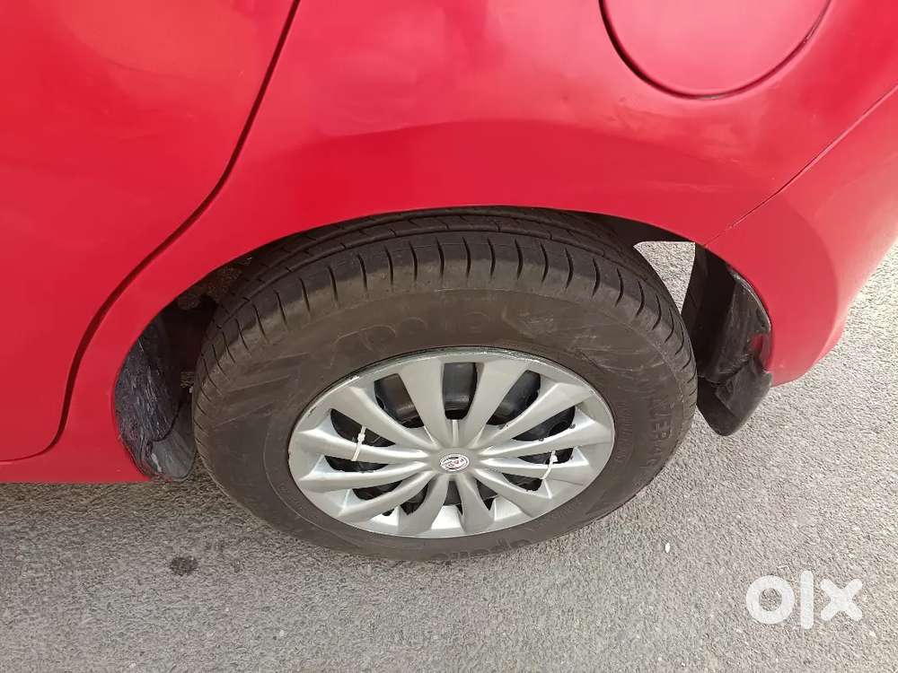 Maruti Swift Vxi New Tyre New Battery Insurance
