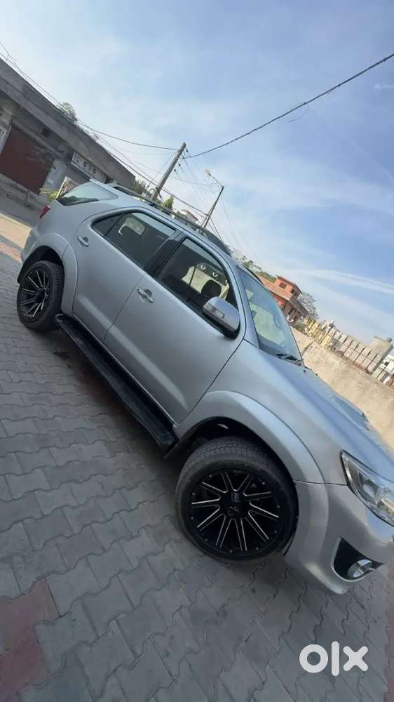 Toyota Fortuner 2010