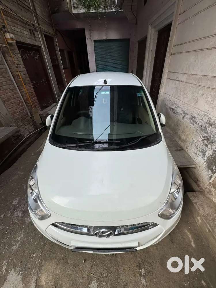 Hyundai  I10 Brand New Condition 2011 Model Petrol. 3 Owner