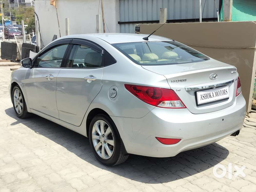 Hyundai Fluidic Verna 1.6 Crdi Sx, 2011, Electric