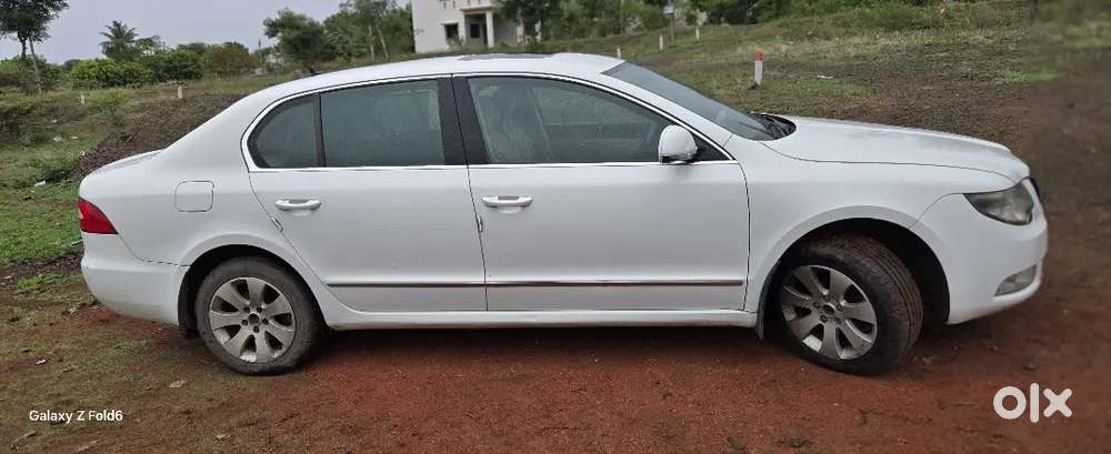 Skoda Superb Elegance 2011