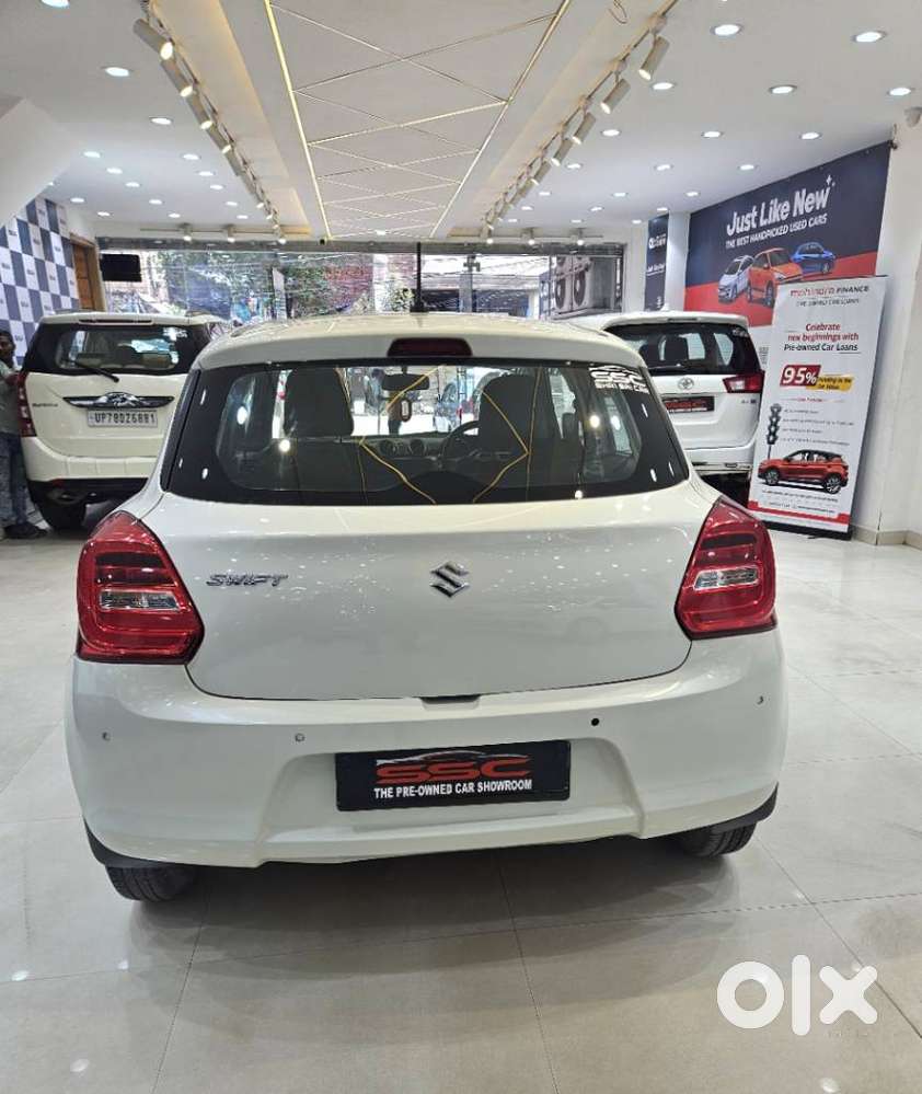 Maruti Suzuki Swift Vxi + Manual, 2023, Petrol