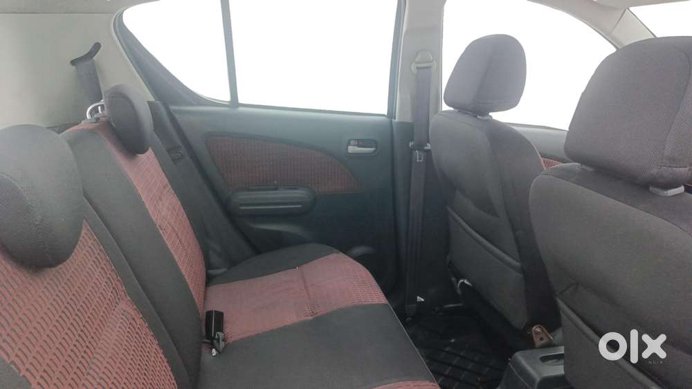 Maruti Suzuki Ritz Vxi, 2014, Petrol