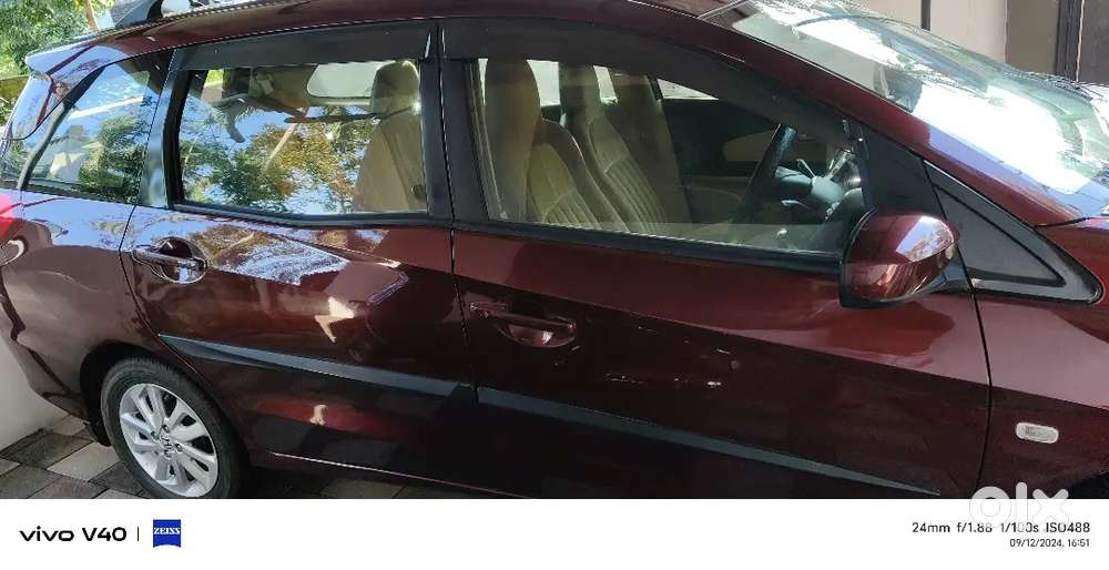 Honda Mobilio Diesel V Option 2015 Model 7 Seater Full Condition