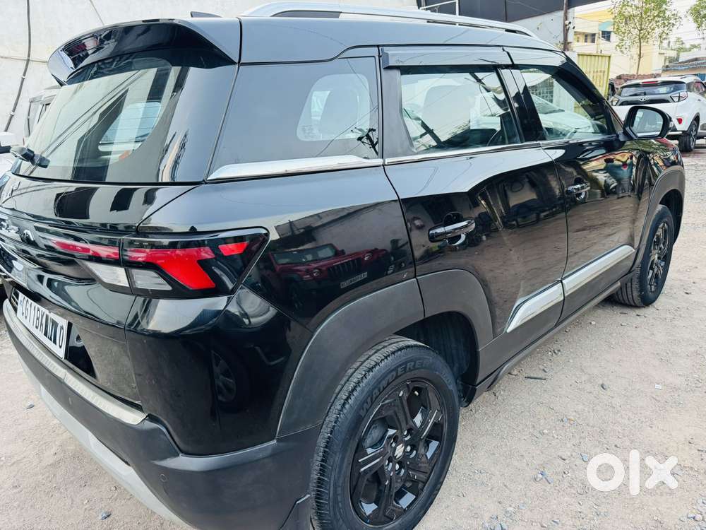 Maruti Suzuki Brezza 1.5 Zxi Smart Hybrid, 2023, Petrol
