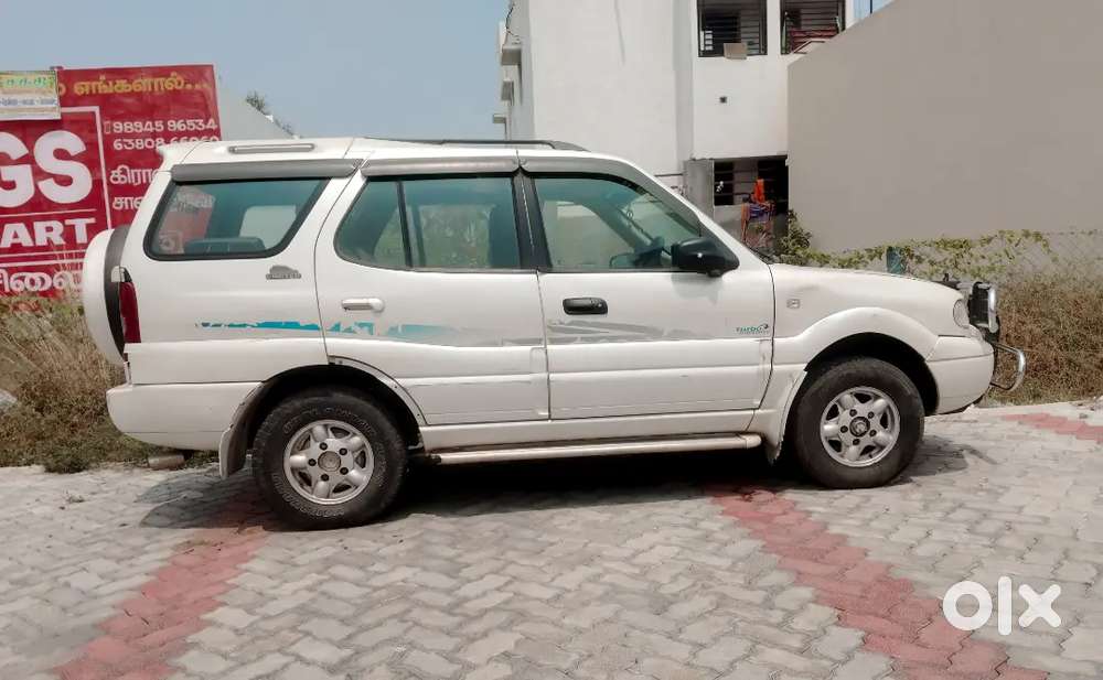 Tata Safari Top Model  Luxury + Power Combo Showroom Room Condition
