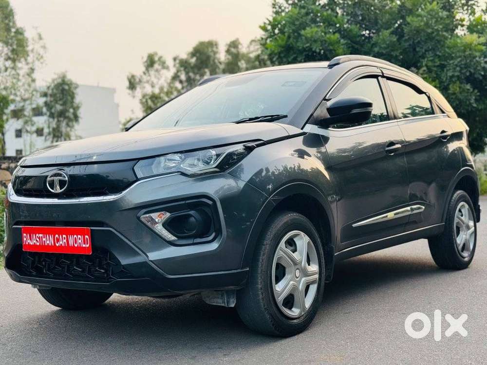 Tata Nexon, 2022, Petrol
