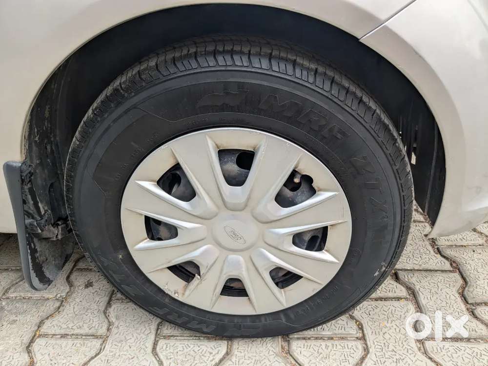Ford Figo Zxi 2013 Petrol Manual Orignal Paint New Tyers Full Insuranc