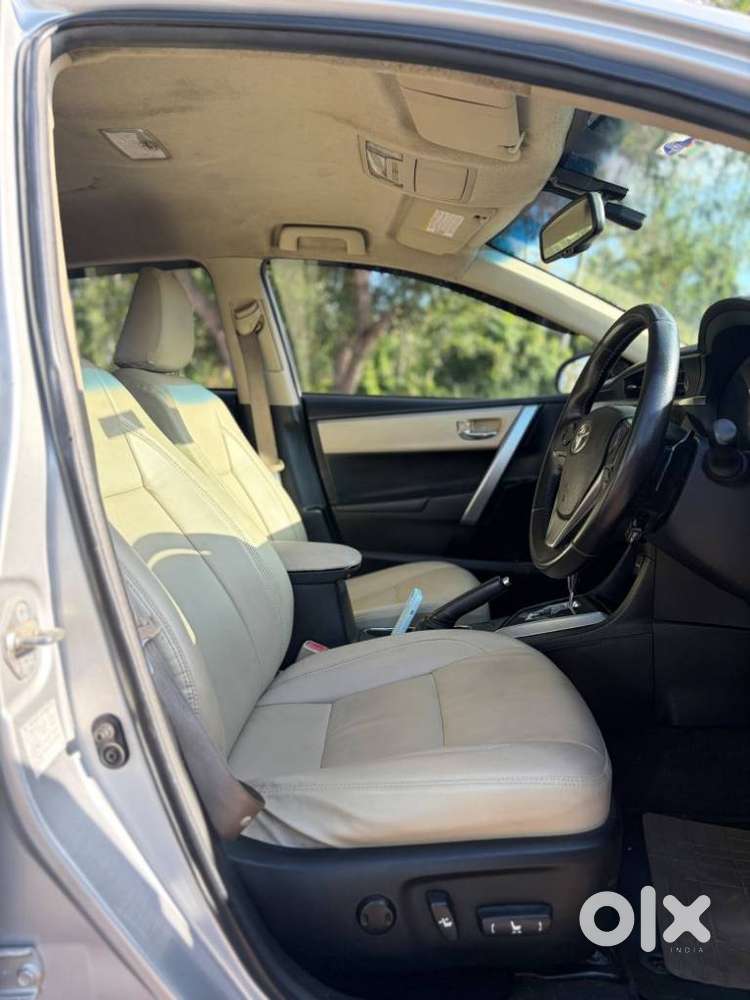 Toyota Corolla Altis 1.8 Vl, 2014, Petrol