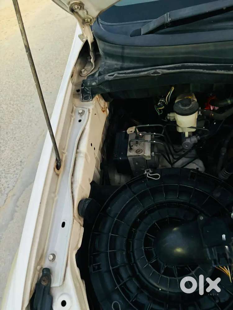 New Insurance , New Tayar , New Betteri , Loted Ac , All Complete