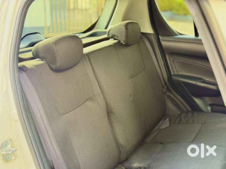 Maruti Suzuki Swift Lxi, 2017, Petrol