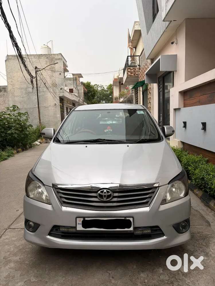 Toyota Innova 2012 Diesel Well Maintained