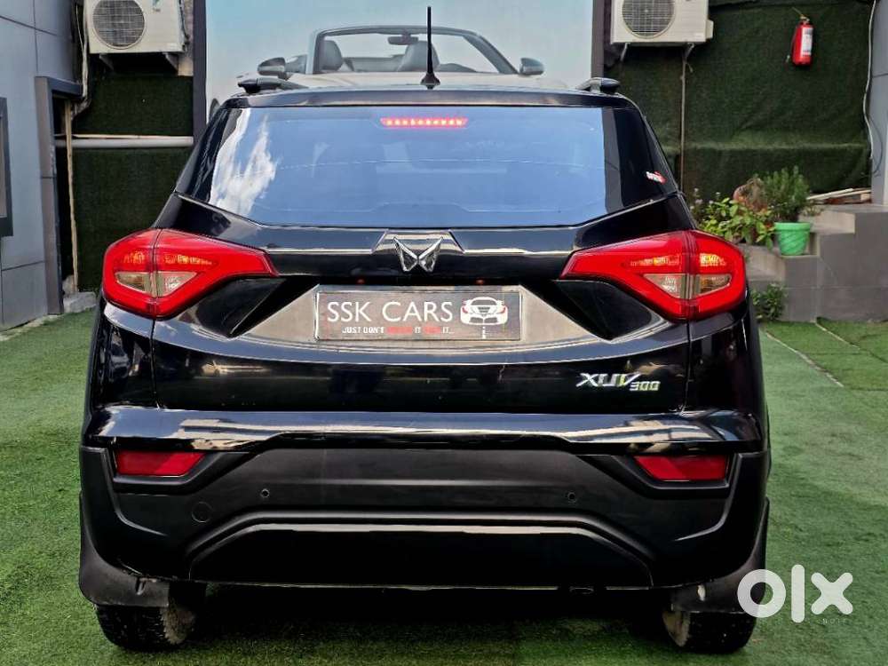 Mahindra Xuv300 W6, 2024, Petrol